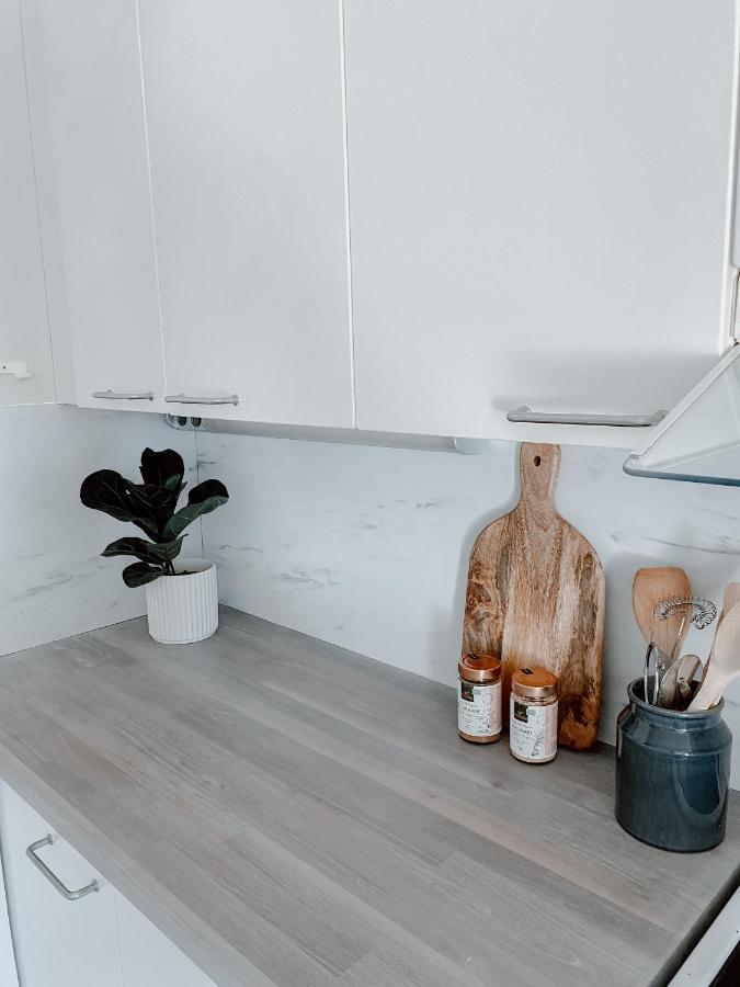 Modern One Bedroom Apartment With Sauna Near Airport Vantaa Bagian luar foto